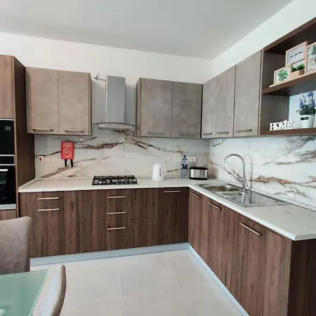 Apartment Lorenza Letting Two