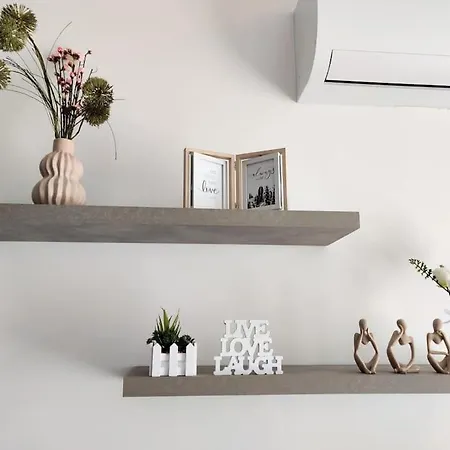 Lorenza Letting Two アパート マルサシュロック