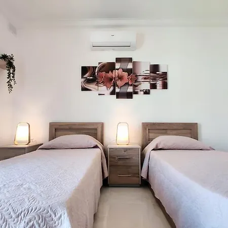 アパート Lorenza Letting Two