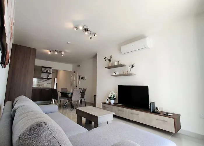 Lorenza Letting Two Marsaxlokk